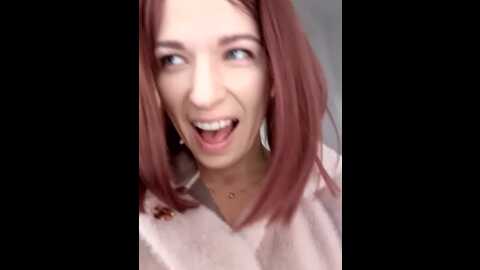 Media: brilliant_queen1 Stripchat 2023-10-21 00:00:00