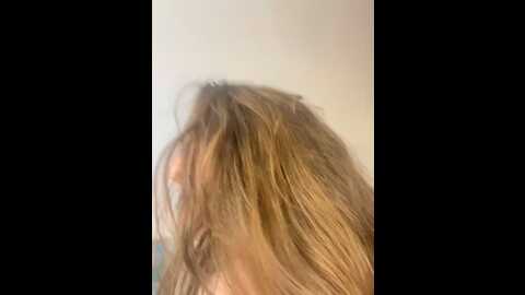 Media: curvyflawless Stripchat 2023-10-21 21:29:00