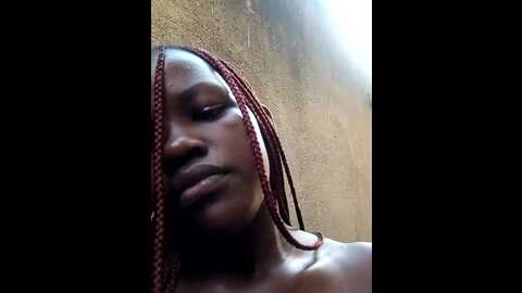 Media: holygrail001 Stripchat 2023-10-21 13:54:00