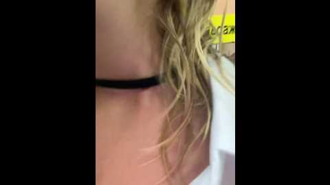 Media: legally_blonde Stripchat 2023-10-21 12:09:00