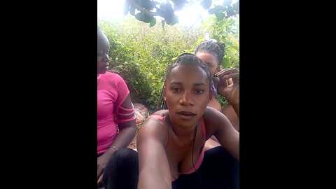 Media: littlemisses3 Stripchat 2023-10-21 10:00:00