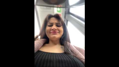 Media: wet__bunny Stripchat 2023-10-21 08:22:00
