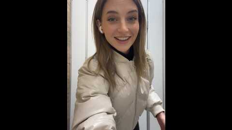 Media: _angelari_ Stripchat 2023-10-22 15:53:00