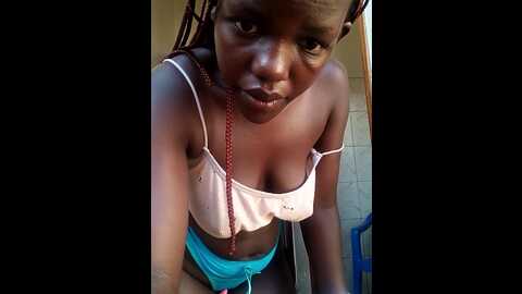 Media: holygrail001 Stripchat 2023-10-22 06:20:00