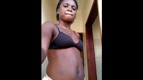 Media: holygrail001 Stripchat 2023-10-22 12:42:00