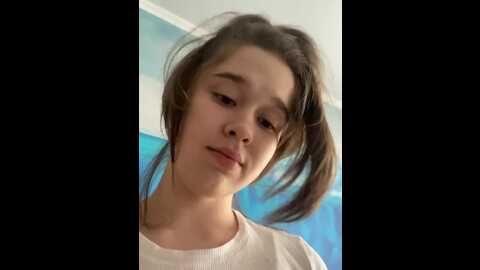 Media: hornygirlh Stripchat 2023-10-22 09:18:00