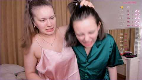 Media: louisemarians Stripchat 2023-10-22 15:49:00