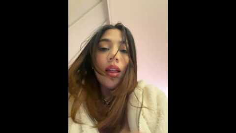 Media: marcimaa Stripchat 2023-10-22 03:08:00