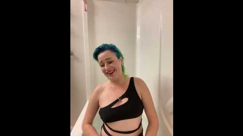 Media: mikittyy Stripchat 2023-10-22 12:08:00