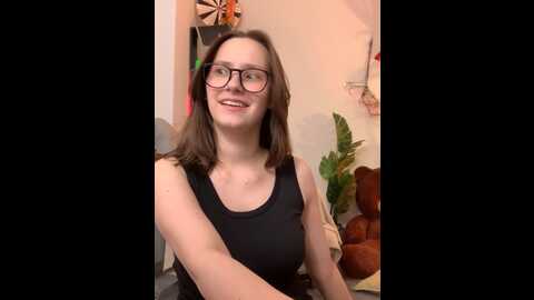 Media: radiants_two Stripchat 2023-10-21 20:28:00