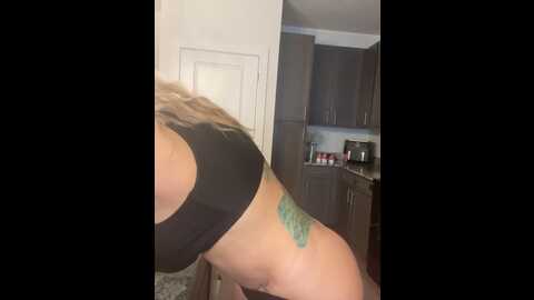 Media: southern_belle_19 Stripchat 2023-10-22 21:20:00