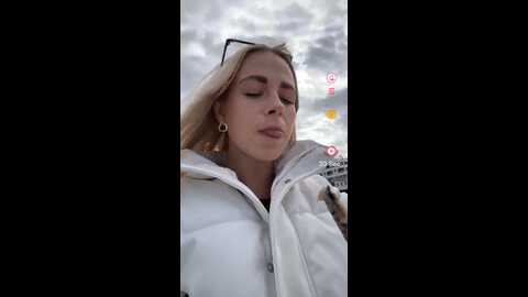 Media: streetdoll Stripchat 2023-10-22 11:50:00