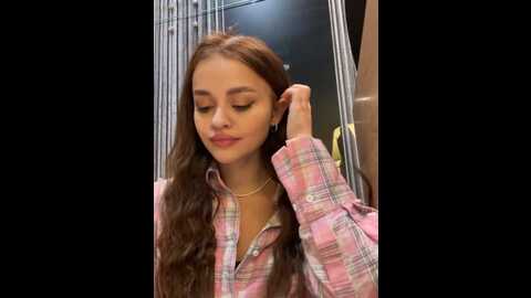 Media: angelinateller Stripchat 2023-10-23 09:22:00