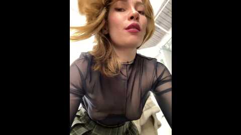 Media: lavenderhot Stripchat 2023-10-23 11:25:00