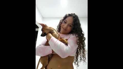 Media: shara_dreams Stripchat 2023-10-23 05:33:00