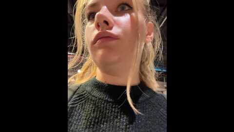 Media: holy_tereza Stripchat 2023-10-24 14:50:00