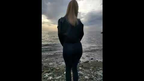 Media: two_hot_cats_love Stripchat 2023-10-24 12:18:00