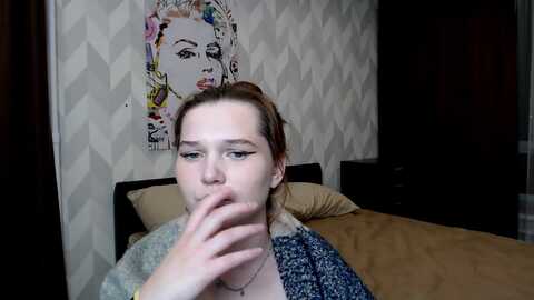 Media: amy_hil Stripchat 2023-10-25 13:08:00