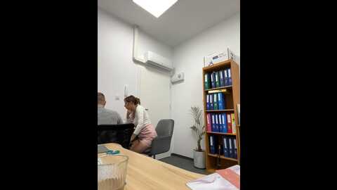 Media: hii_lolla Stripchat 2023-10-25 07:42:00