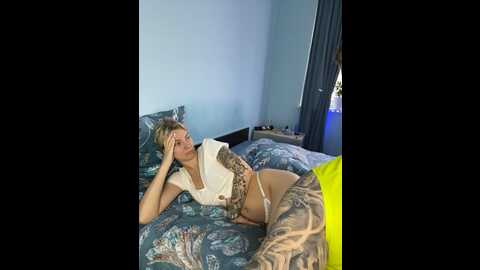 Media: hulklisandra Stripchat 2023-10-25 05:45:00