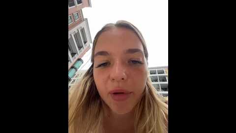 Media: legally_blonde Stripchat 2023-10-25 06:13:00