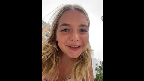 Media: legally_blonde Stripchat 2023-10-25 07:26:00