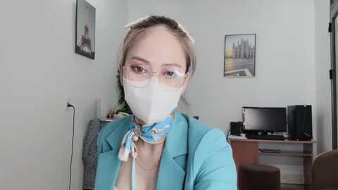 Media: mono_stewardesss Stripchat 2023-10-25 03:06:00
