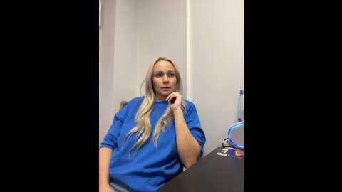 Media: bondgirl_013 Stripchat 2023-10-26 13:53:00