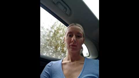 Media: cutieemy Stripchat 2023-10-26 15:16:00