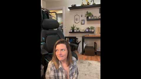 Media: ladylena1 Stripchat 2023-10-26 18:50:00