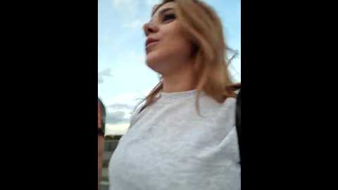 Media: leylarosse Stripchat 2023-10-26 15:53:00