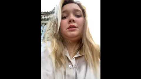 Media: sofiaadams Stripchat 2023-10-26 05:44:00
