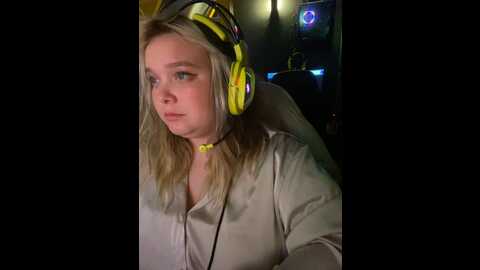 Media: sofiaadams Stripchat 2023-10-26 10:28:00