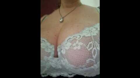 Media: wet_tasja Stripchat 2023-10-26 11:03:00