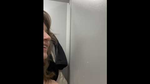 Media: _angelari_ Stripchat 2023-10-27 13:38:00