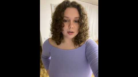 Media: _wonder_woman Stripchat 2023-10-27 15:06:00