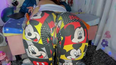 Media: bonnie_moon Stripchat 2023-10-27 05:24:00