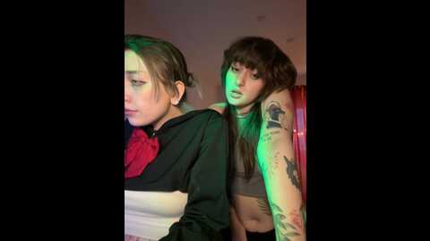 Media: dooubletroublee Stripchat 2023-10-27 05:53:00