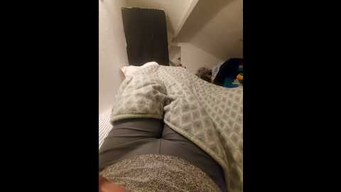 Media: elenpierremulata Stripchat 2023-10-27 00:30:00