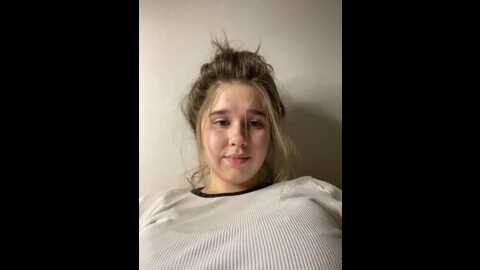 Media: hornygirlh Stripchat 2023-10-27 12:54:00