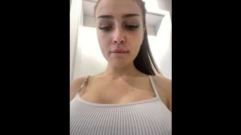 Media: lissababe1 Stripchat 2023-10-27 18:51:00