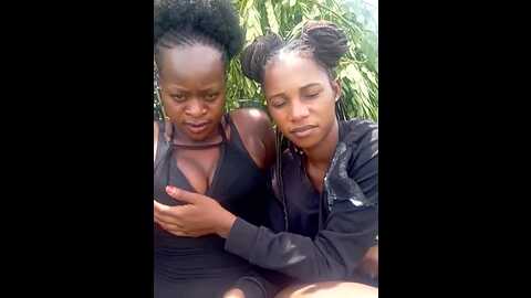 Media: littlemisses3 Stripchat 2023-10-27 09:03:00