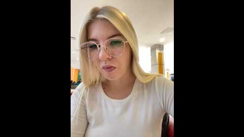 Media: newlale Stripchat 2023-10-27 05:06:00