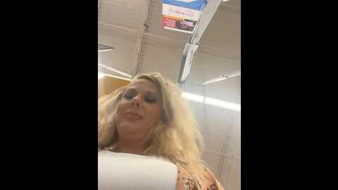 Media: southern_belle_19 Stripchat 2023-10-27 04:04:00