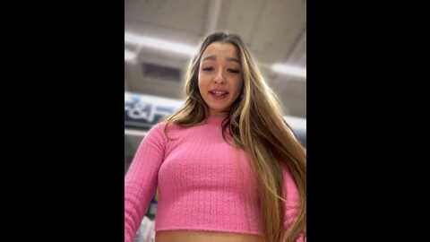 Media: barbiehumpxxx Stripchat 2023-10-28 20:22:00