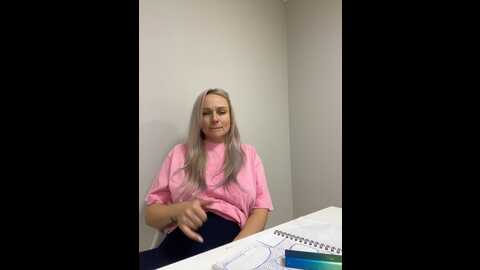 Media: bondgirl_013 Stripchat 2023-10-28 13:47:00