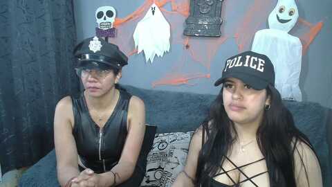 Media: lesb_milf Stripchat 2023-10-28 16:04:00