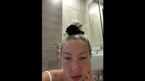 Media: luisabecker Stripchat 2023-10-28 07:48:00