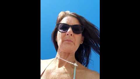 Media: matureukhotwife Stripchat 2023-10-28 13:51:00