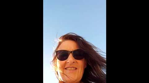 Media: matureukhotwife Stripchat 2023-10-28 14:18:00
